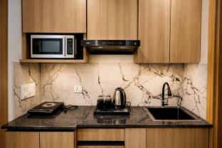 dreamwood hotel near sec 29 gurgaon