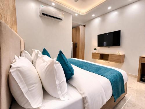 dreamwood hotel near sec 29 gurgaon