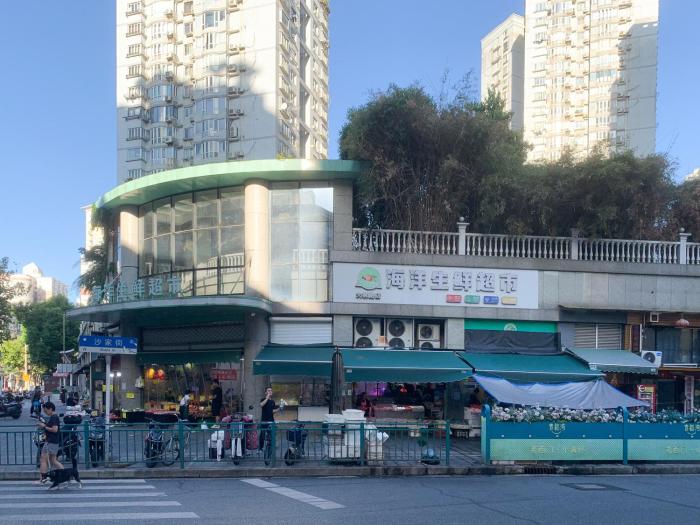 shanghai tongrenge guesthouse
