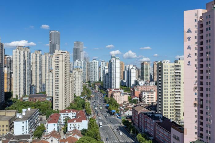 shanghai tongrenge guesthouse