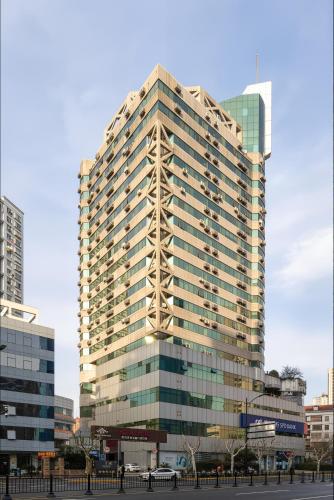 shanghai tongrenge guesthouse