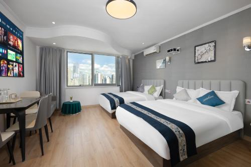 shanghai tongrenge guesthouse