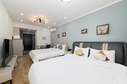 shanghai tongrenge guesthouse
