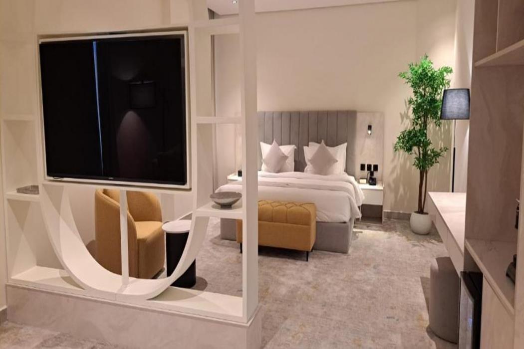 triple a hotel