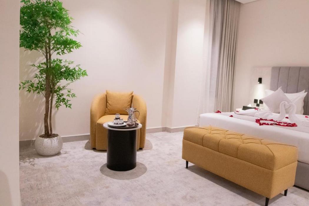 triple a hotel