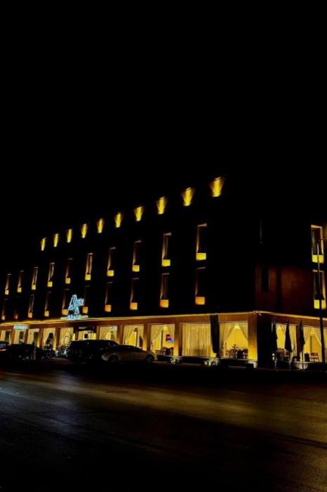 triple a hotel
