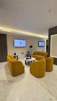 triple a hotel