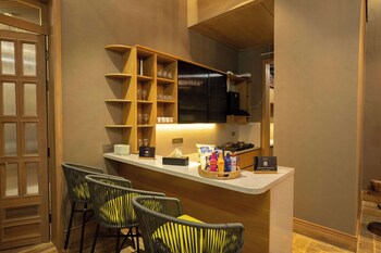 Elivaas Prive Tapovana Avani,,2 star