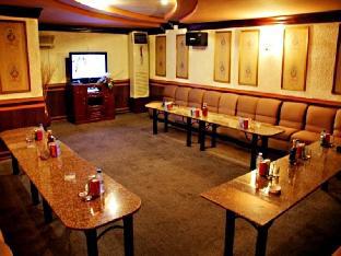 royal hotel