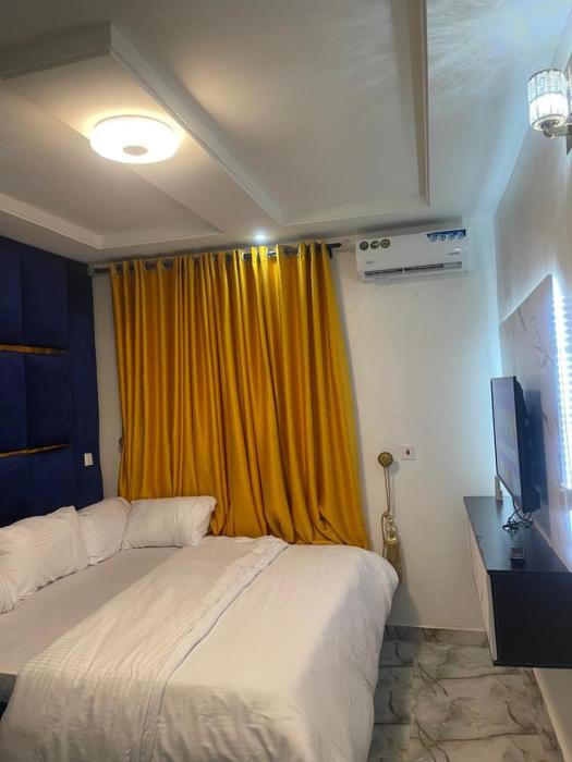 palms regalia luxury apartment