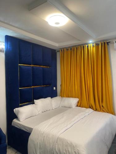 palms regalia luxury apartment