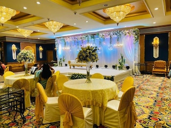 fluke banquet hall gurgaon