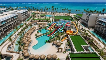 serenade caribe club family beach resort
