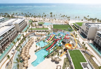 serenade caribe club family beach resort