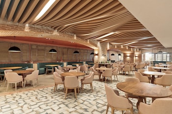 serenade caribe club family beach resort