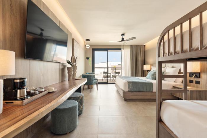 serenade caribe club family beach resort