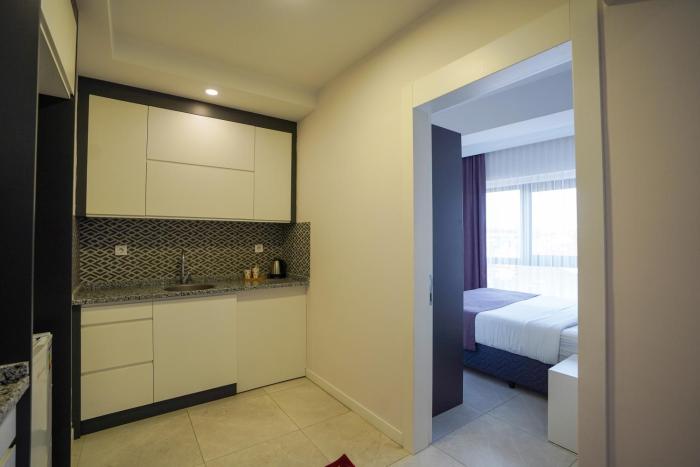 elea premium stay