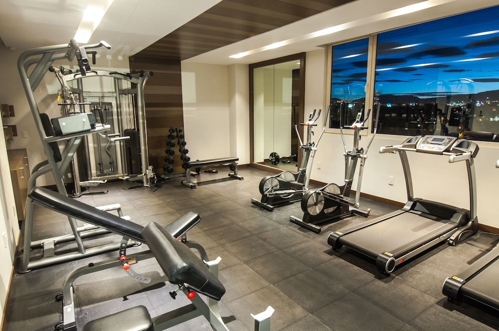square small luxury hotel providencia