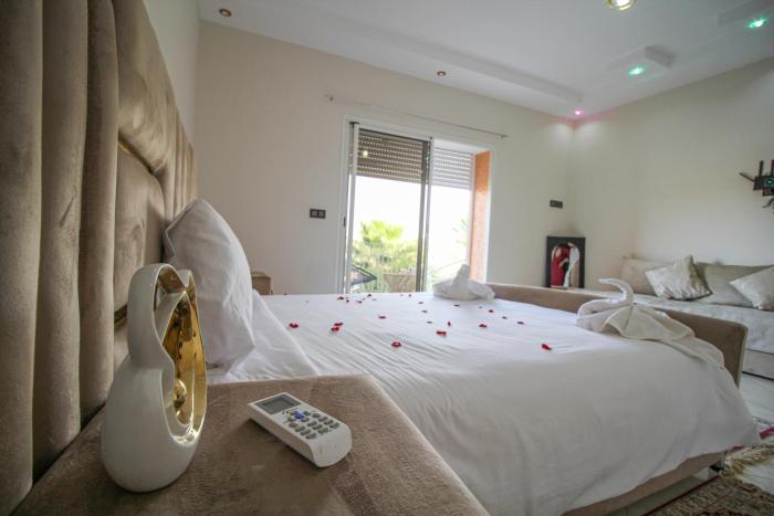 redmoon villa and riad