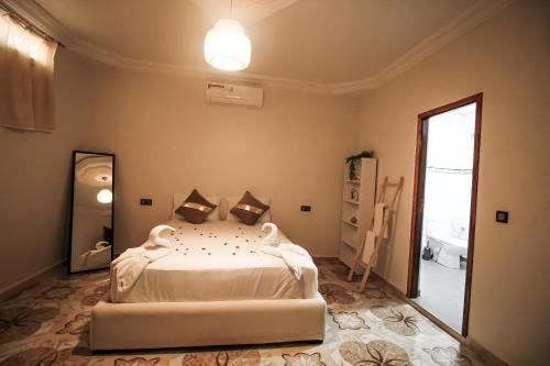 redmoon villa and riad
