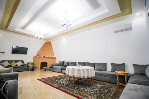 redmoon villa and riad