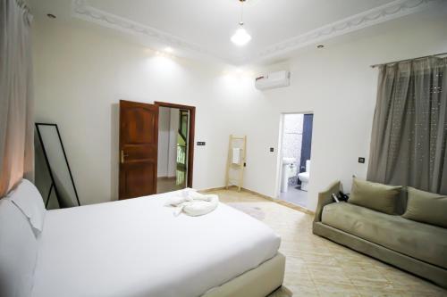 redmoon villa and riad