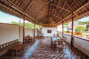 farashuu luna villa