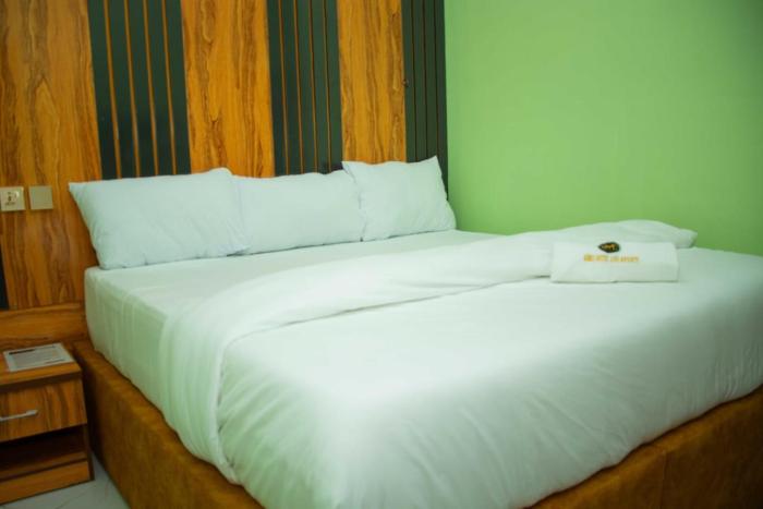 mbre hotel and resorts