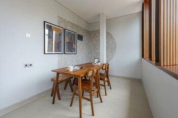 Cove Ruma Coliving,,3 star