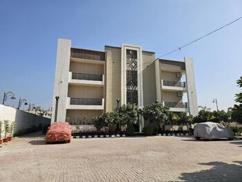 hotel shree sadhna
