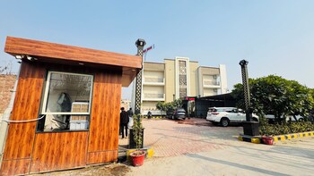 hotel shree sadhna