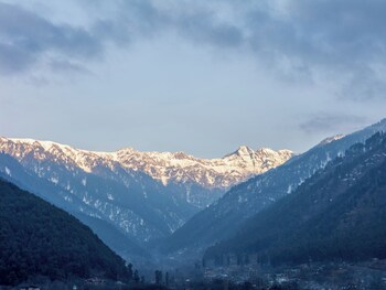 the harmukh hills
