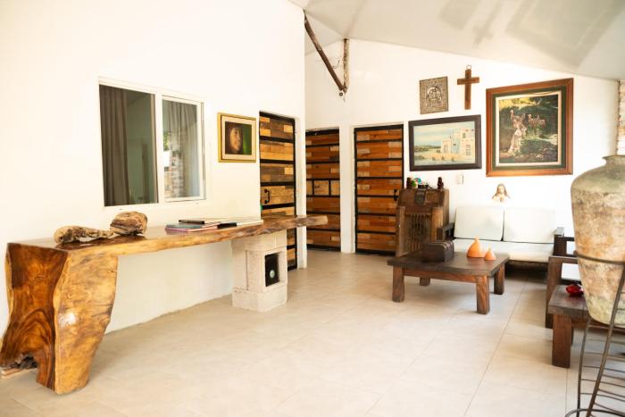 amalfi surf lodge