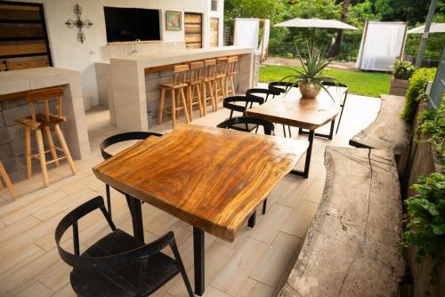 amalfi surf lodge