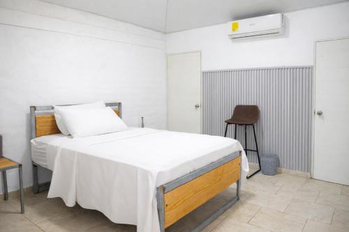 amalfi surf lodge
