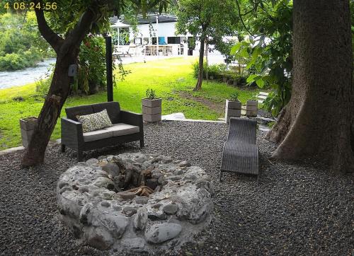 amalfi surf lodge