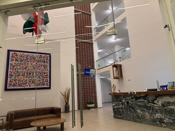 Los Angeles Hotel,,3 star