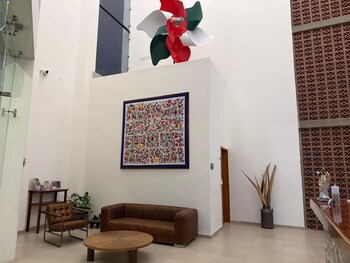 Los Angeles Hotel,,3 star