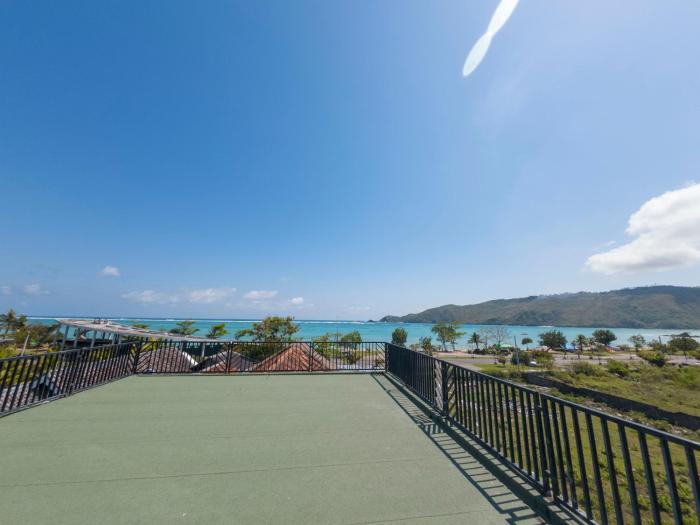 mar bella beachfront hotel