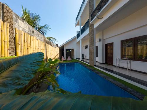 mar bella beachfront hotel