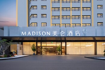 madison hotel haikou qilou old street