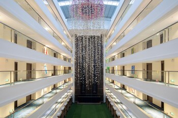 madison hotel haikou qilou old street