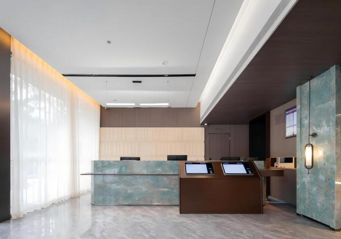 madison hotel haikou qilou old street