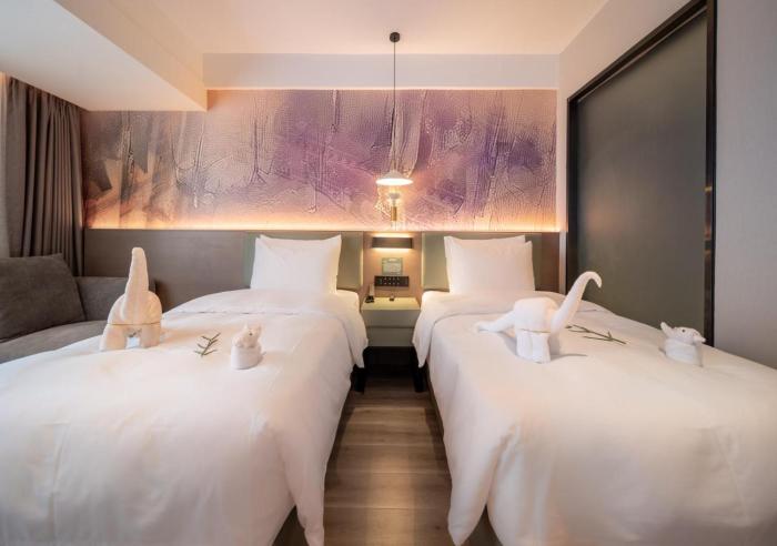 madison hotel haikou qilou old street
