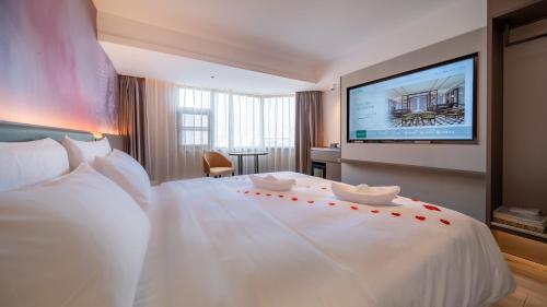 madison hotel haikou qilou old street