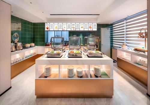 madison hotel haikou qilou old street