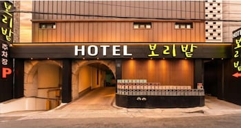 hotel boribat seoknam