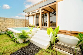 Musa Uluwatu Villas,,4 star