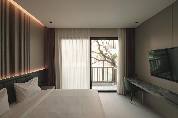 after rain hotel