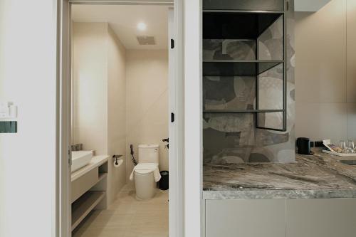 after rain hotel